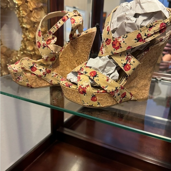 BAMBOO FLORAL PRINT FABRIC STRAPPY CORK WEDGES SIZE 8 - Picture 6 of 11